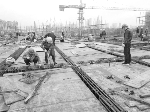 城东医院建设进展顺利 正进行楼体主体施工